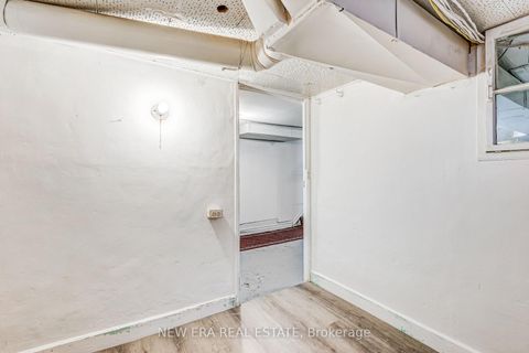 Photo 40 at 393 Ossington Avenue, Bellwoods, Toronto