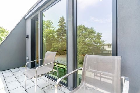 Photo 21 at 305 Glen Road, Moore Park, Toronto