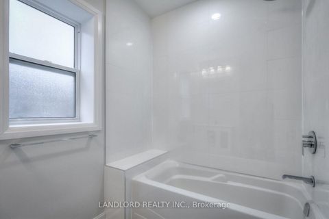 Photo 8 at 82 Parkway Avenue, Roncesvalles, Toronto