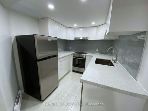 Photo 24 at 82 Parkway Avenue, Roncesvalles, Toronto