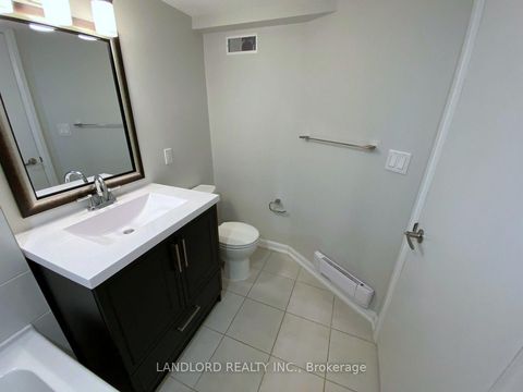 Photo 31 at 82 Parkway Avenue, Roncesvalles, Toronto