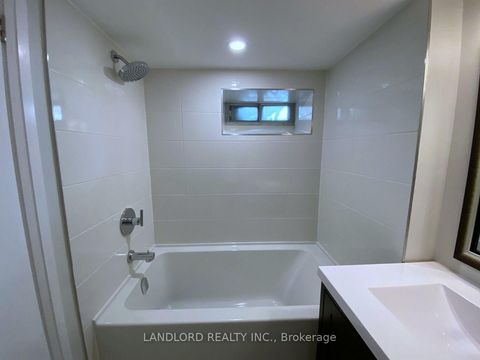 Photo 32 at 82 Parkway Avenue, Roncesvalles, Toronto