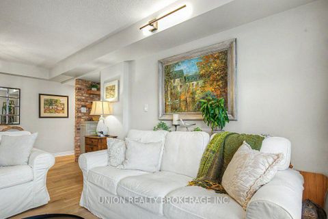 Photo 15 at 905 - 1093 Kingston Road, Cliffside, Toronto
