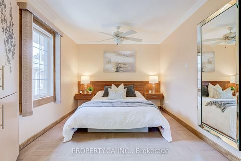 Photo 8 at 11 Barnsley Court, Maryvale, Toronto