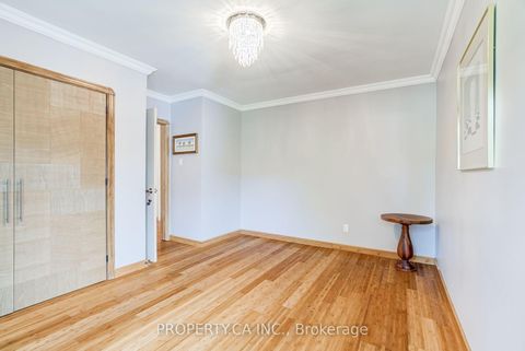 Photo 11 at 11 Barnsley Court, Maryvale, Toronto