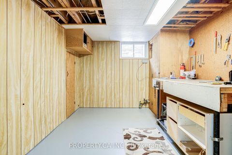 Photo 22 at 11 Barnsley Court, Maryvale, Toronto