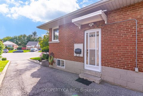 Photo 23 at 11 Barnsley Court, Maryvale, Toronto