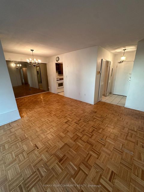 Photo 4 at 409 - 60 Pavane Linkway, Flemingdon Park, Toronto