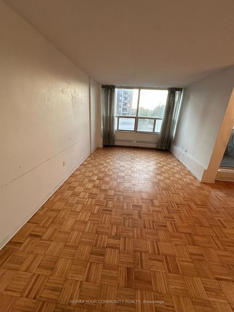 Photo 5 at 409 - 60 Pavane Linkway, Flemingdon Park, Toronto