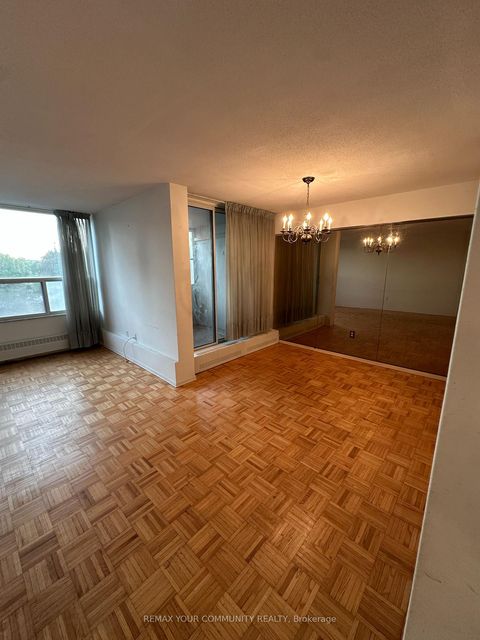 Photo 6 at 409 - 60 Pavane Linkway, Flemingdon Park, Toronto