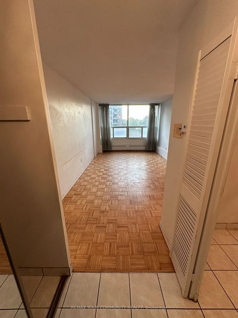 Photo 10 at 409 - 60 Pavane Linkway, Flemingdon Park, Toronto