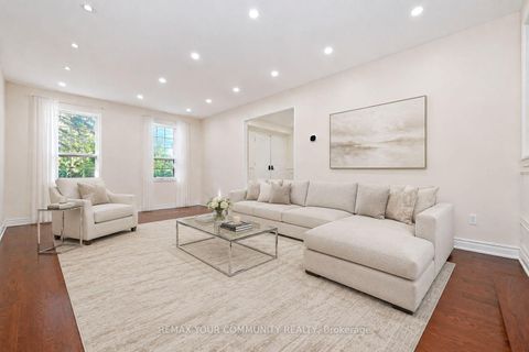 Photo 5 at 88 Cambridge Crescent, South Richvale, Richmond Hill