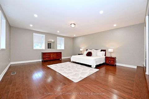 Photo 23 at 88 Cambridge Crescent, South Richvale, Richmond Hill