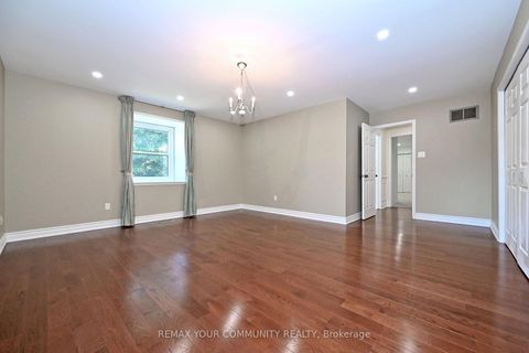 Photo 36 at 88 Cambridge Crescent, South Richvale, Richmond Hill