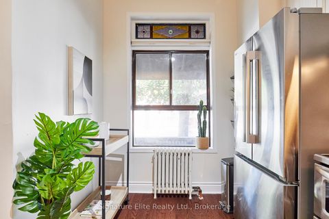 Photo 5 at 340 Pacific Avenue, Junction Area, Toronto