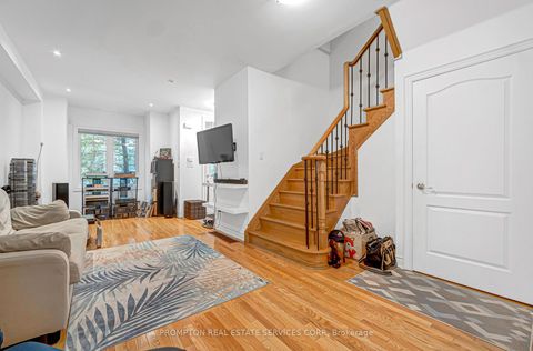 Photo 3 at 13 Flook Lane, Willowdale West, Toronto