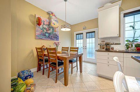 Photo 10 at 13 Flook Lane, Willowdale West, Toronto