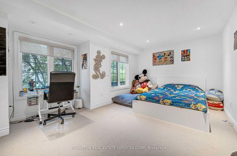 Photo 20 at 13 Flook Lane, Willowdale West, Toronto
