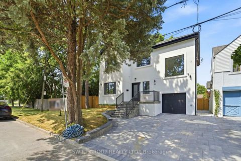 Photo 1 at 20 Boylen Street, Pelmo Park W4, Toronto