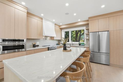 Photo 9 at 20 Boylen Street, Pelmo Park W4, Toronto