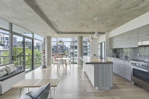 Photo 6 at 822 - 55 Stewart Street, Waterfront Communities C1, Toronto