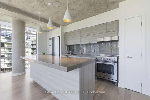 Photo 9 at 822 - 55 Stewart Street, Waterfront Communities C1, Toronto