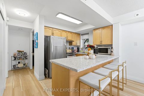 Photo 11 at 2025 - 85 George Appleton Way, CFB, Toronto