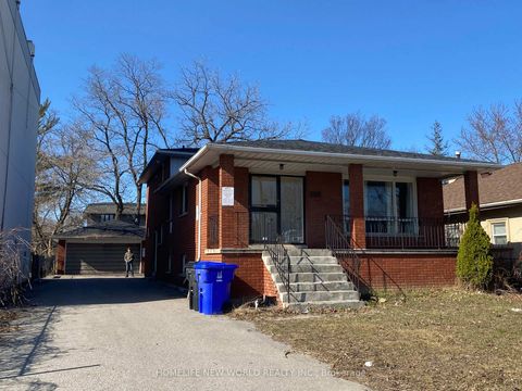 Photo 20 at 290 Sheppard Avenue W, Westgate, Toronto