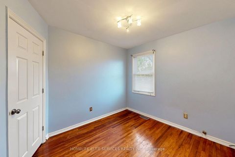 Photo 4 at 48 Frey Crescent, Maryvale, Toronto