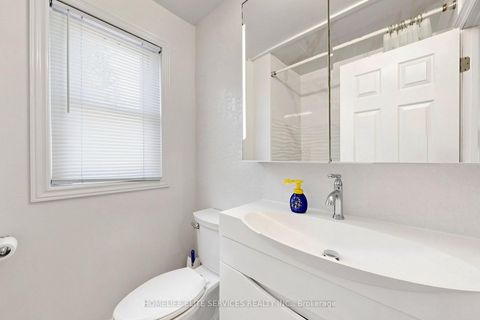 Photo 6 at 48 Frey Crescent, Maryvale, Toronto
