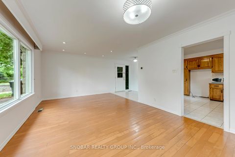 Photo 11 at 42 Clearbrooke Circle, Kipling, Toronto