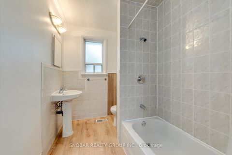 Photo 17 at 42 Clearbrooke Circle, Kipling, Toronto