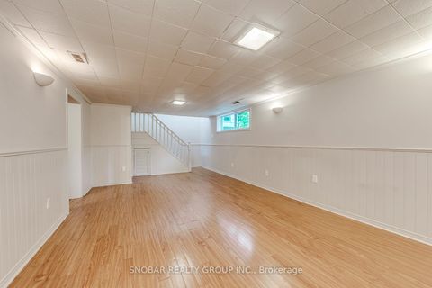 Photo 18 at 42 Clearbrooke Circle, Kipling, Toronto