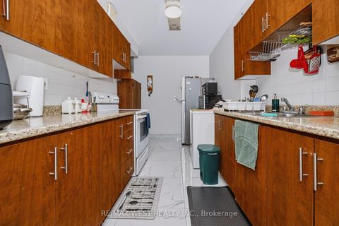 Photo 9 at 506 - 2645 Kipling Avenue, Jamestown, Toronto