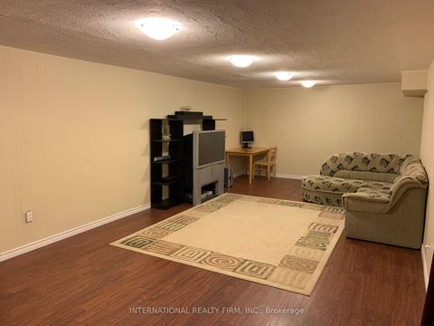 Photo 14 at 66 Dewlane Drive, Newtonbrook West, Toronto