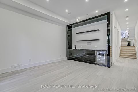 Photo 4 at 184 Falkirk Street, Nortown, Toronto