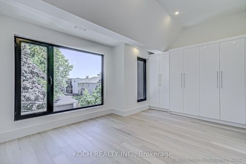 Photo 10 at 184 Falkirk Street, Nortown, Toronto