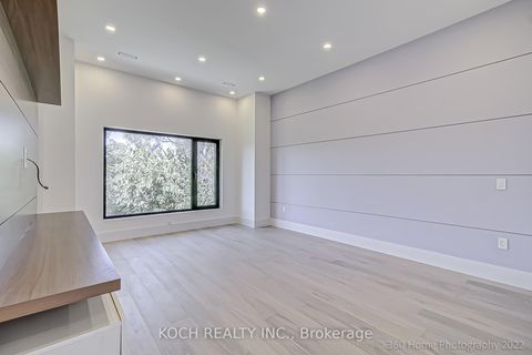 Photo 16 at 184 Falkirk Street, Nortown, Toronto
