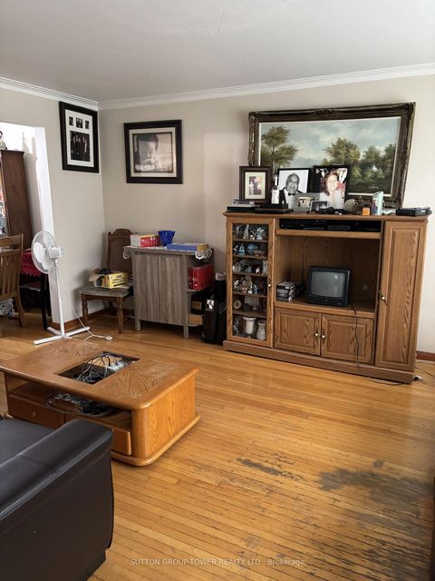 Photo 4 at 200 Locksley Avenue, Belgravia, Toronto