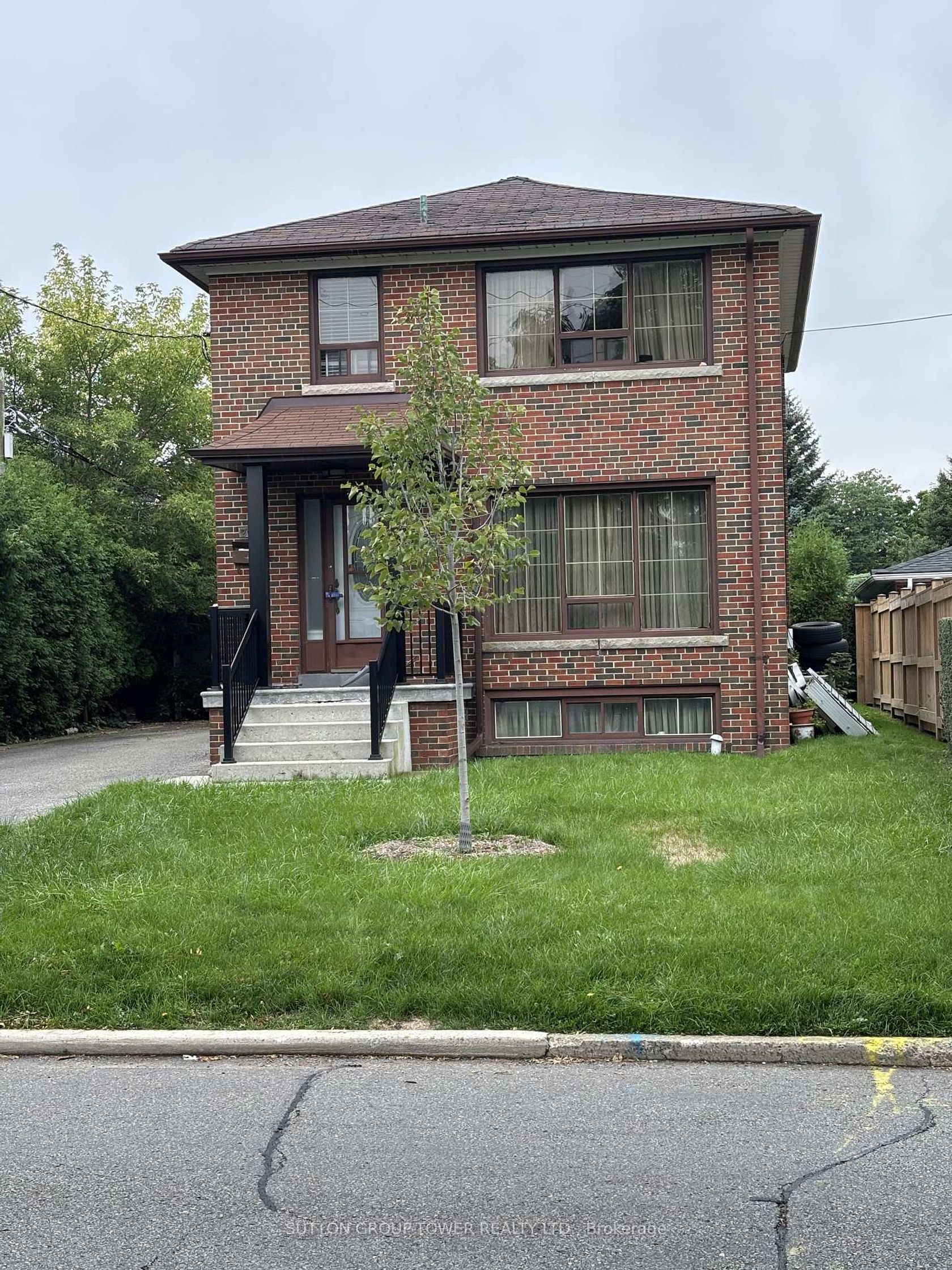 200 Locksley Avenue, Belgravia, Toronto 