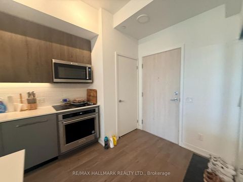 Photo 2 at 810 - 181 Sheppard Avenue E, Willowdale East, Toronto