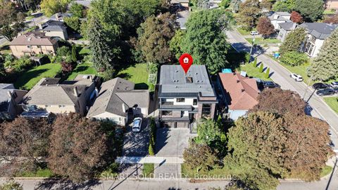 Photo 3 at 588 Conacher Drive, Newtonbrook East, Toronto