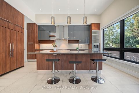 Photo 16 at 588 Conacher Drive, Newtonbrook East, Toronto