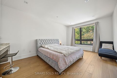 Photo 26 at 588 Conacher Drive, Newtonbrook East, Toronto