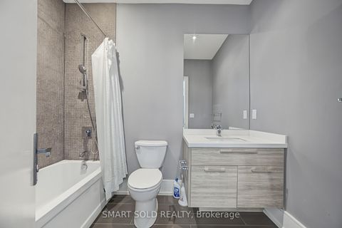 Photo 32 at 588 Conacher Drive, Newtonbrook East, Toronto