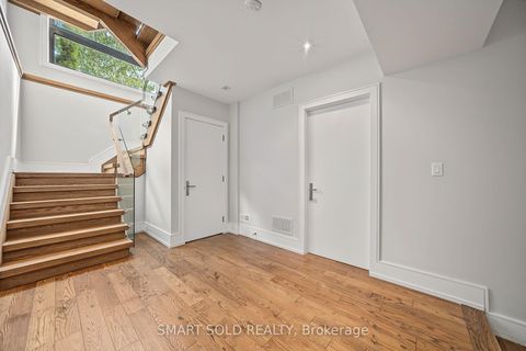 Photo 38 at 588 Conacher Drive, Newtonbrook East, Toronto
