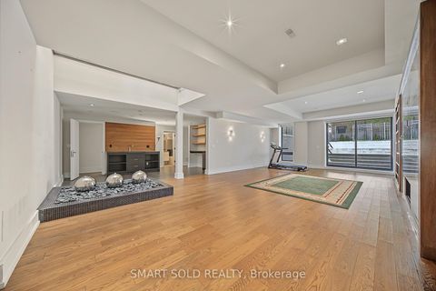 Photo 39 at 588 Conacher Drive, Newtonbrook East, Toronto