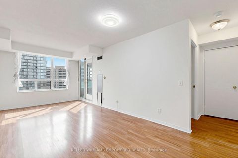 Photo 9 at 1511 - 238 Doris Avenue, Newtonbrook East, Toronto