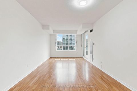Photo 10 at 1511 - 238 Doris Avenue, Newtonbrook East, Toronto
