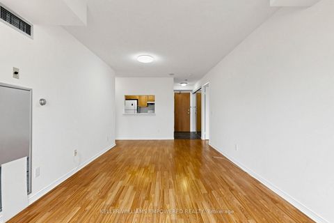 Photo 13 at 1511 - 238 Doris Avenue, Newtonbrook East, Toronto